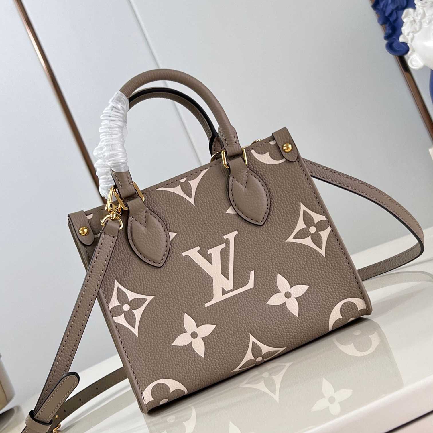 Louis Vuitton OnTheGo BB   M47054 - everydesigner