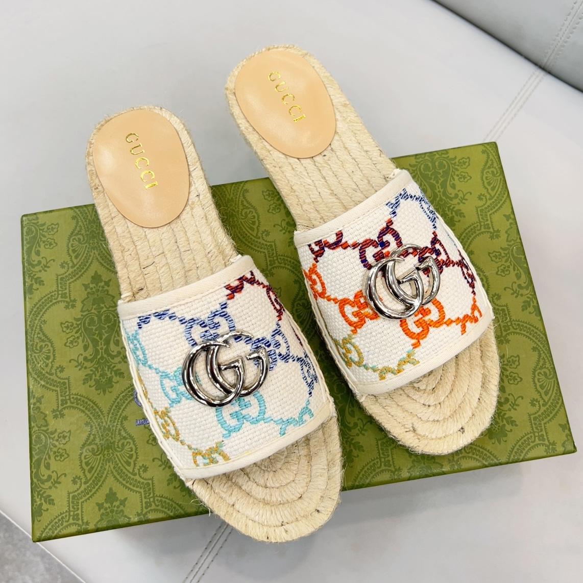 Gucci Women's GG Espadrille Slides - everydesigner