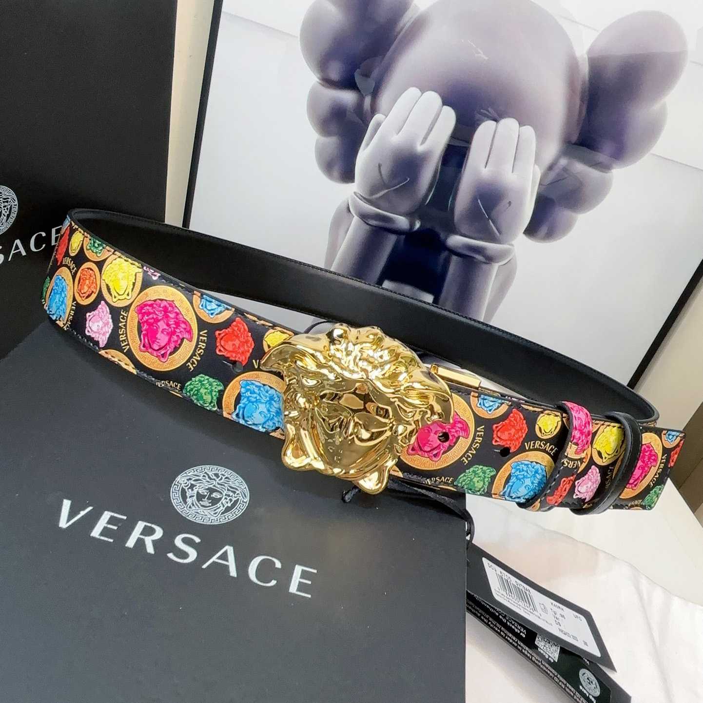 Versace Medusa Medallion Print Reversible Leather Belt   40mm - everydesigner