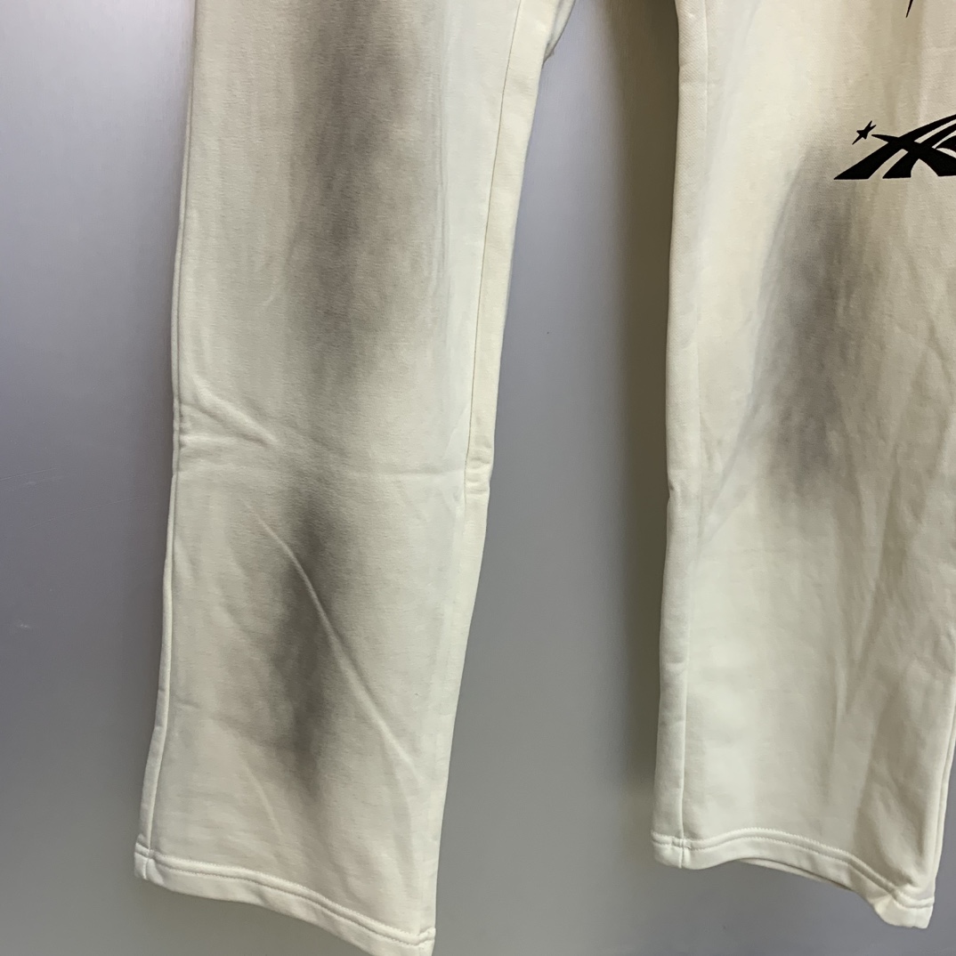 Hellstar Sports Sweatpants - everydesigner