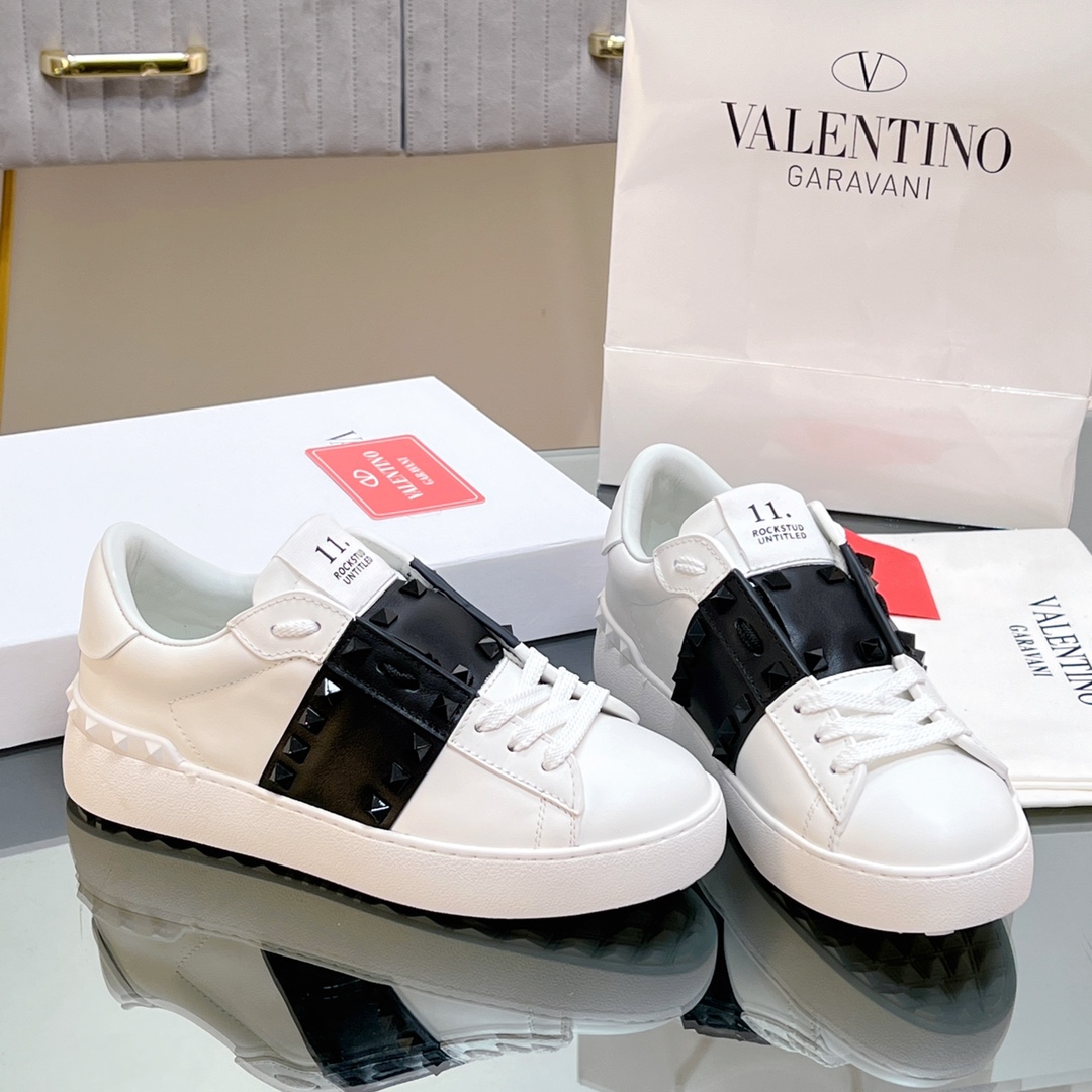 Valenti Garavani Rockstud Untitled Low-top Sneakers - everydesigner