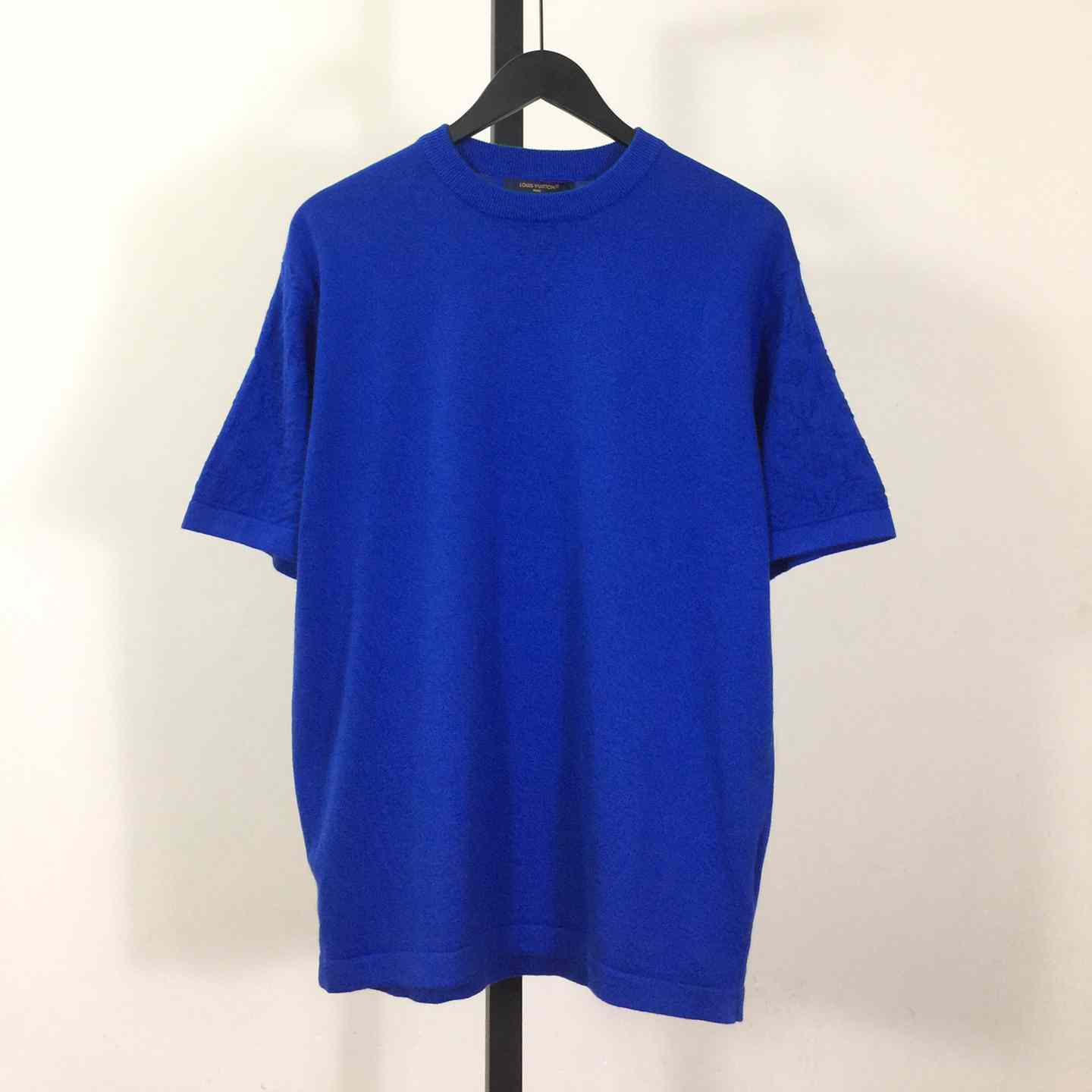 Louis Vuitton Short-Sleeved Signature Crewneck   1AFIUE - everydesigner