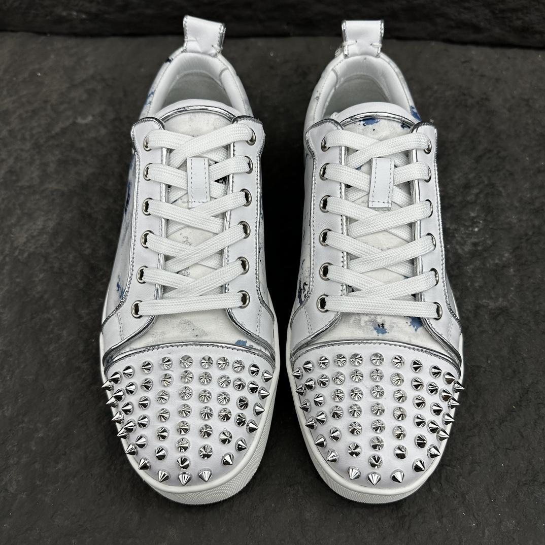 Christian Louboutin Louis Junior Spikes Leather Sneakers - everydesigner