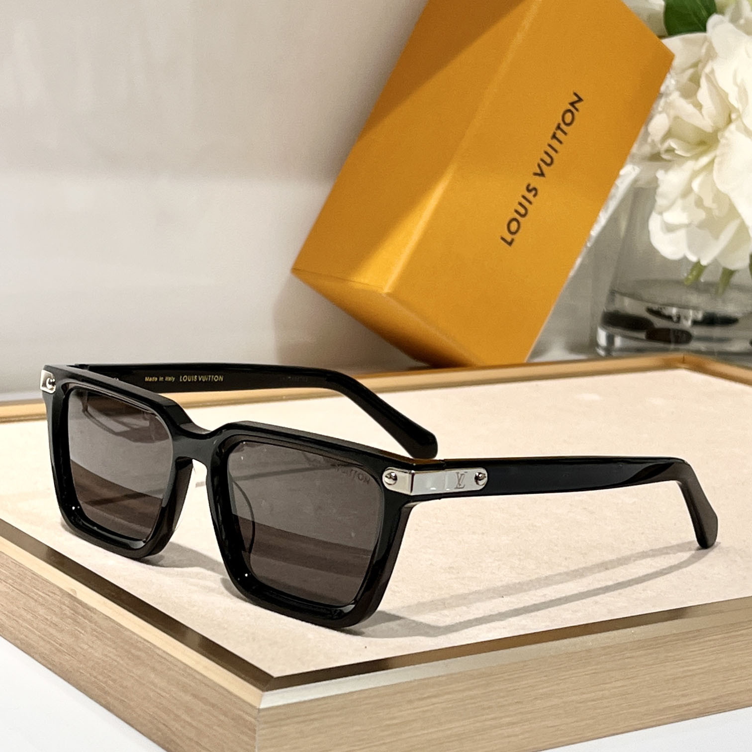 Louis Vuitton Sunglasses  Z1974 - everydesigner