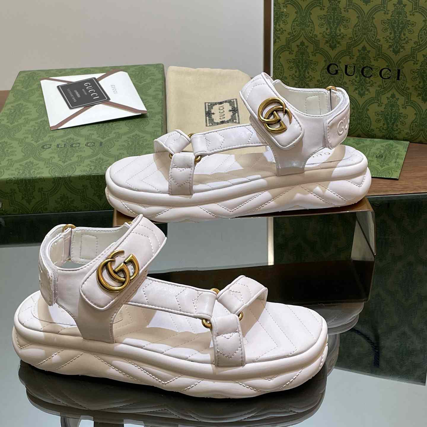 Gucci Women's Double G Sandal - everydesigner