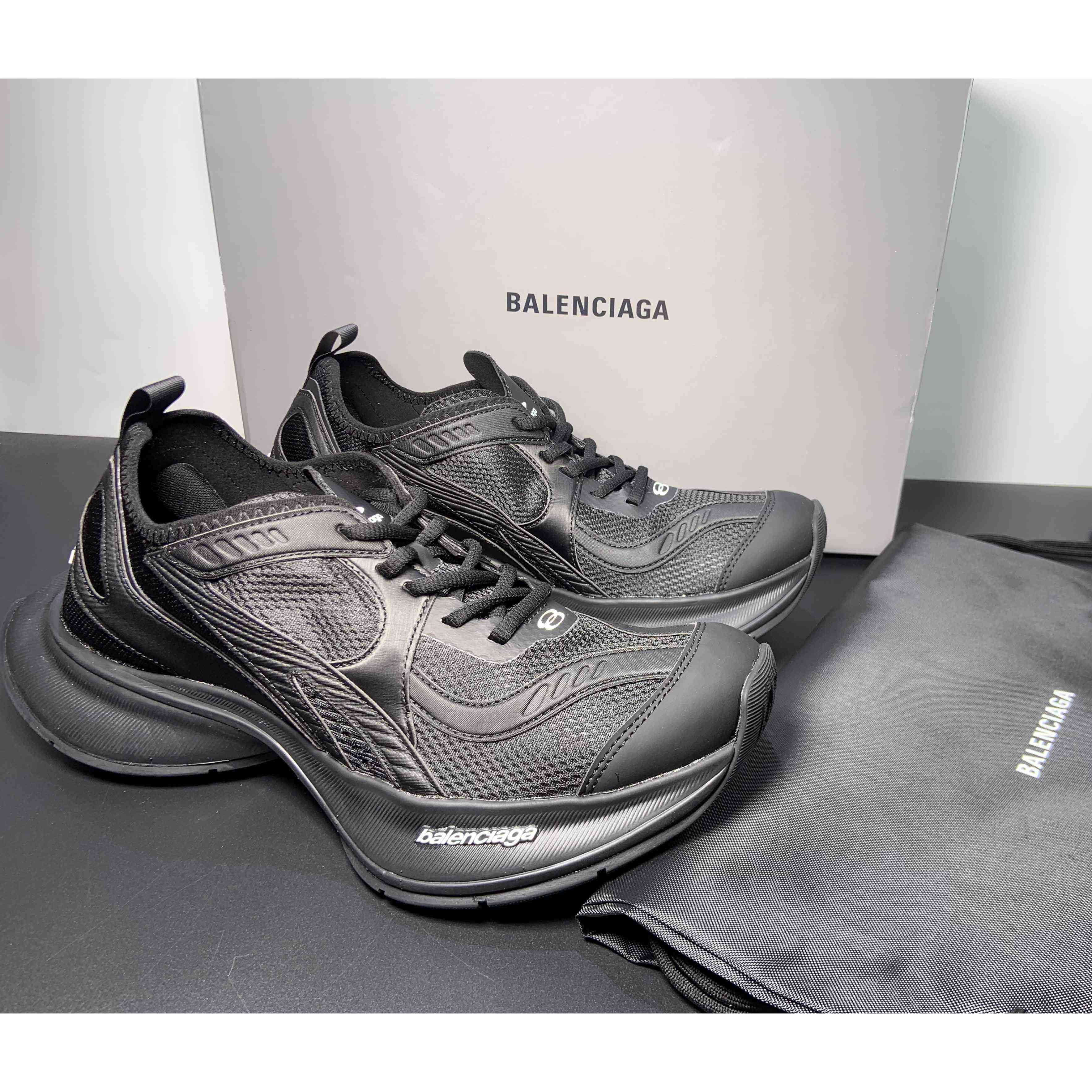 Balenciaga Circuit Sneaker In Black  - everydesigner