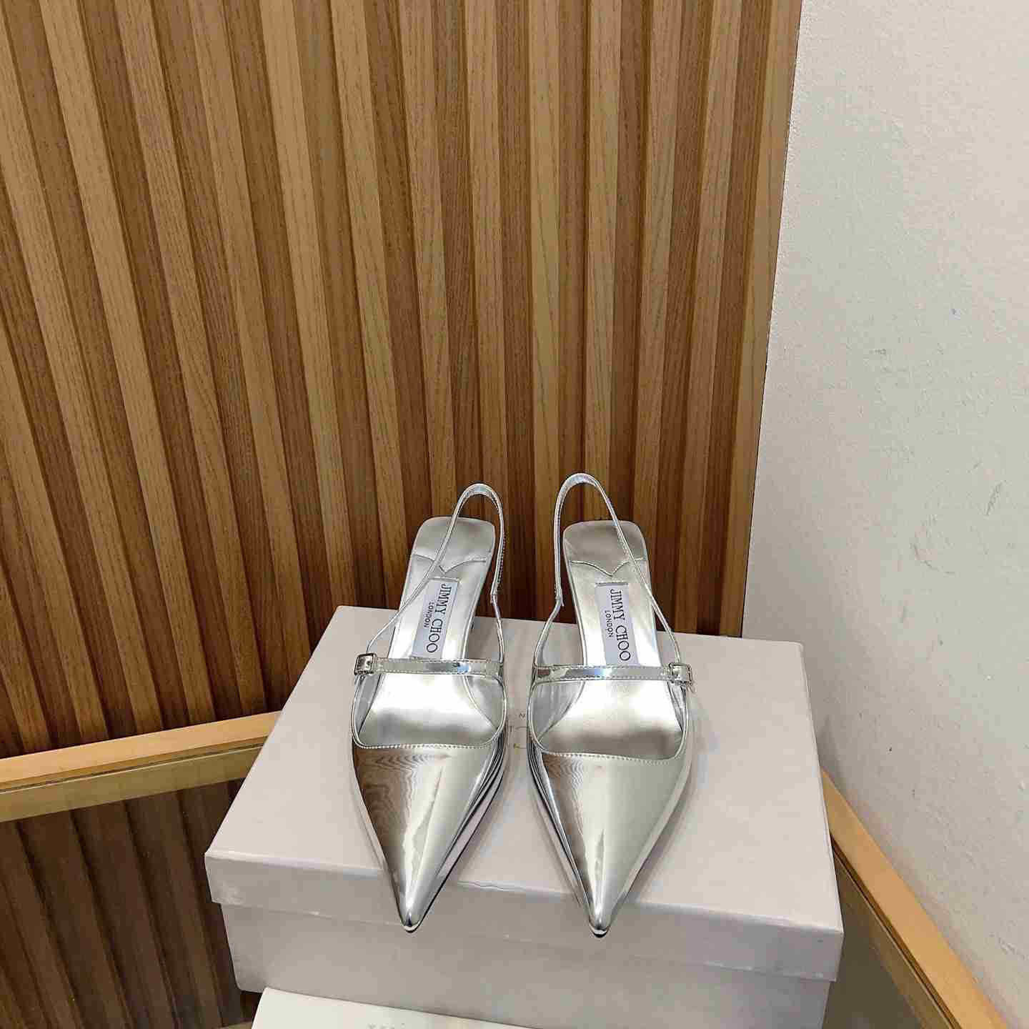 Jimmy Choo Didi 45 Silver Liquid Metal Leather Pointed Pumps - everydesigner