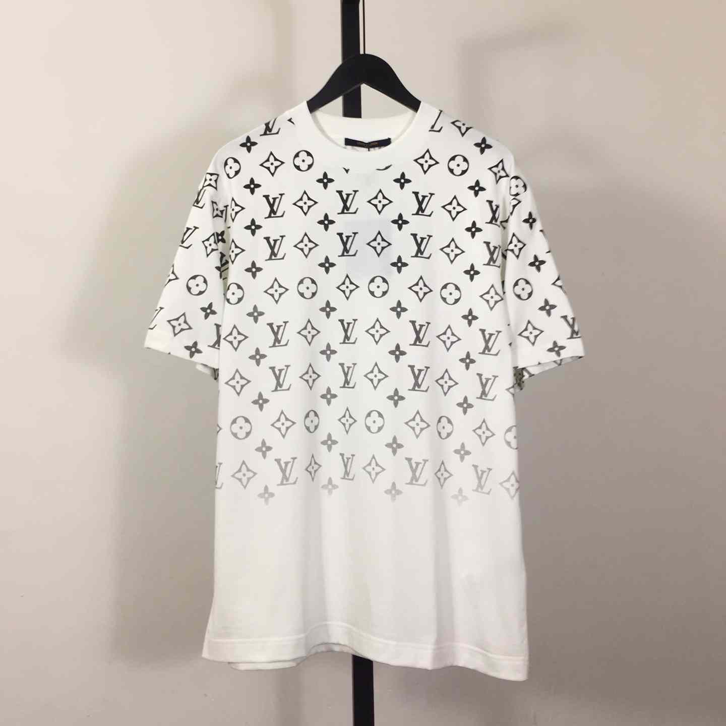 Louis Vuitton Monogram Cotton T-Shirt   - everydesigner