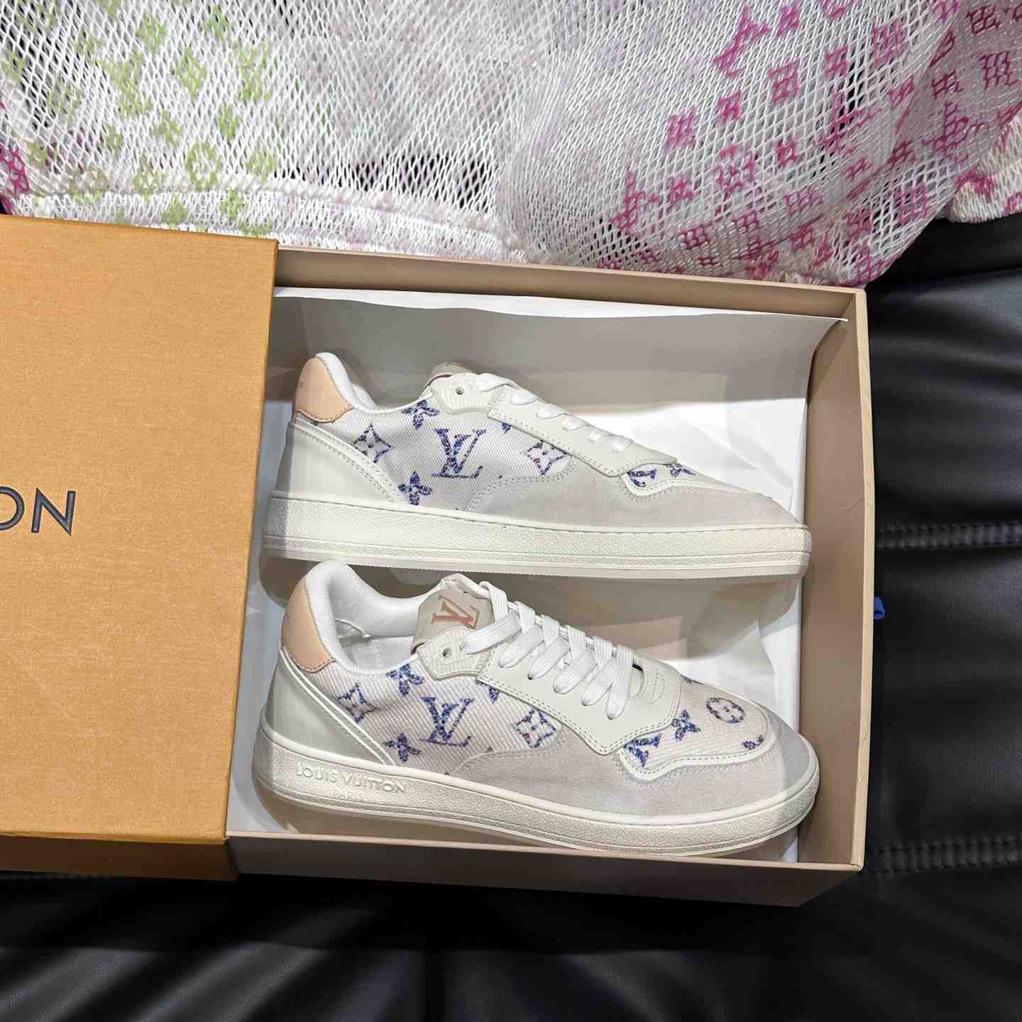 Louis Vuitton Monogram Sneaker  - everydesigner