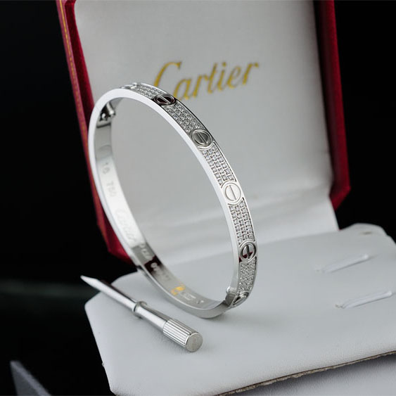 Cartier Bracelet - everydesigner