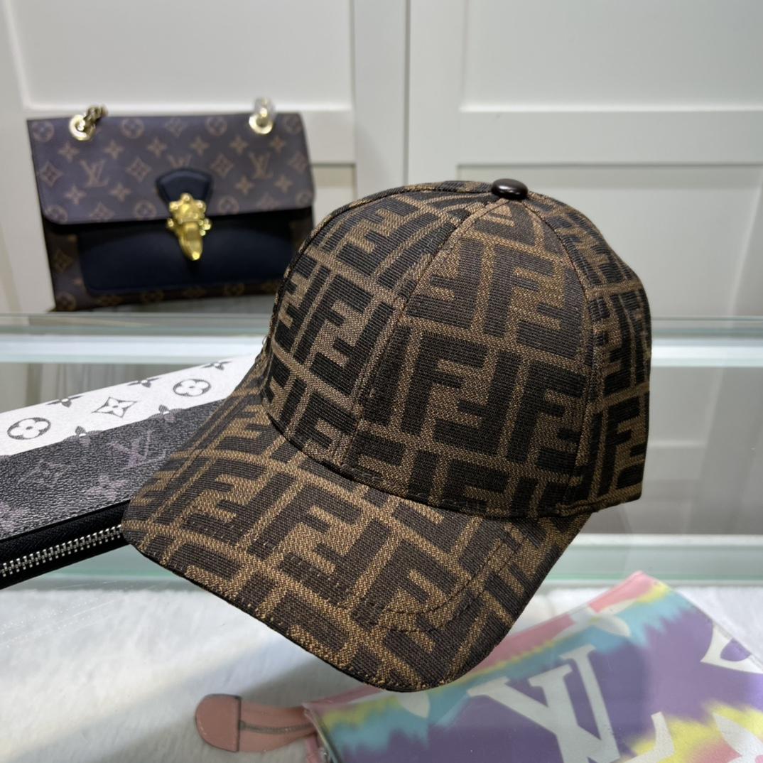 Fendi FF  Logo Baseball Cap - everydesigner