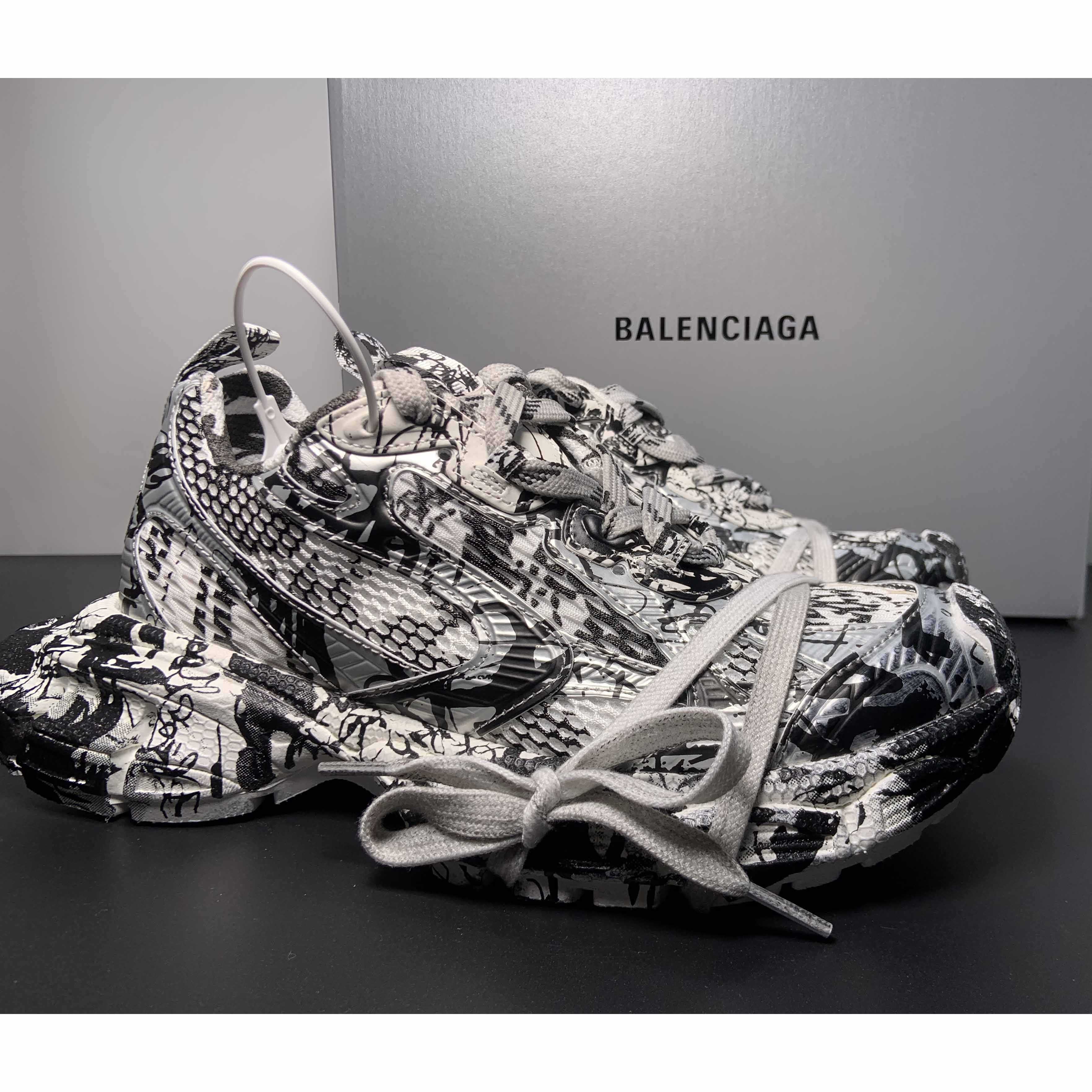 Balenciaga 3XL Extreme Graffiti Sneaker In White And Black  - everydesigner