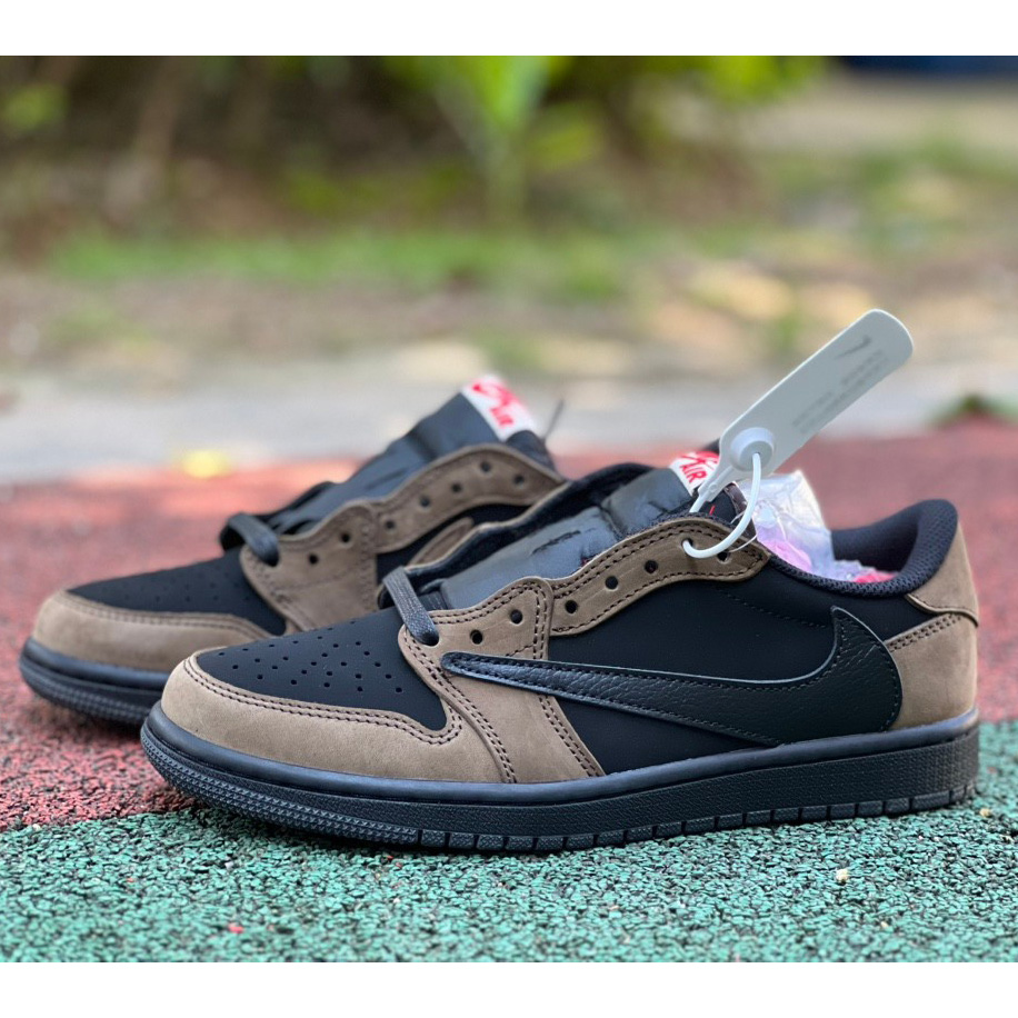 Travis Scott x Air Jordan 1 Low Sneaker     DM7866-202 - everydesigner