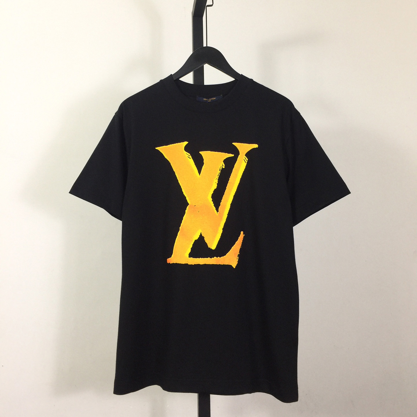 Louis Vuitton Short-Sleeved Cotton T-shirt - everydesigner