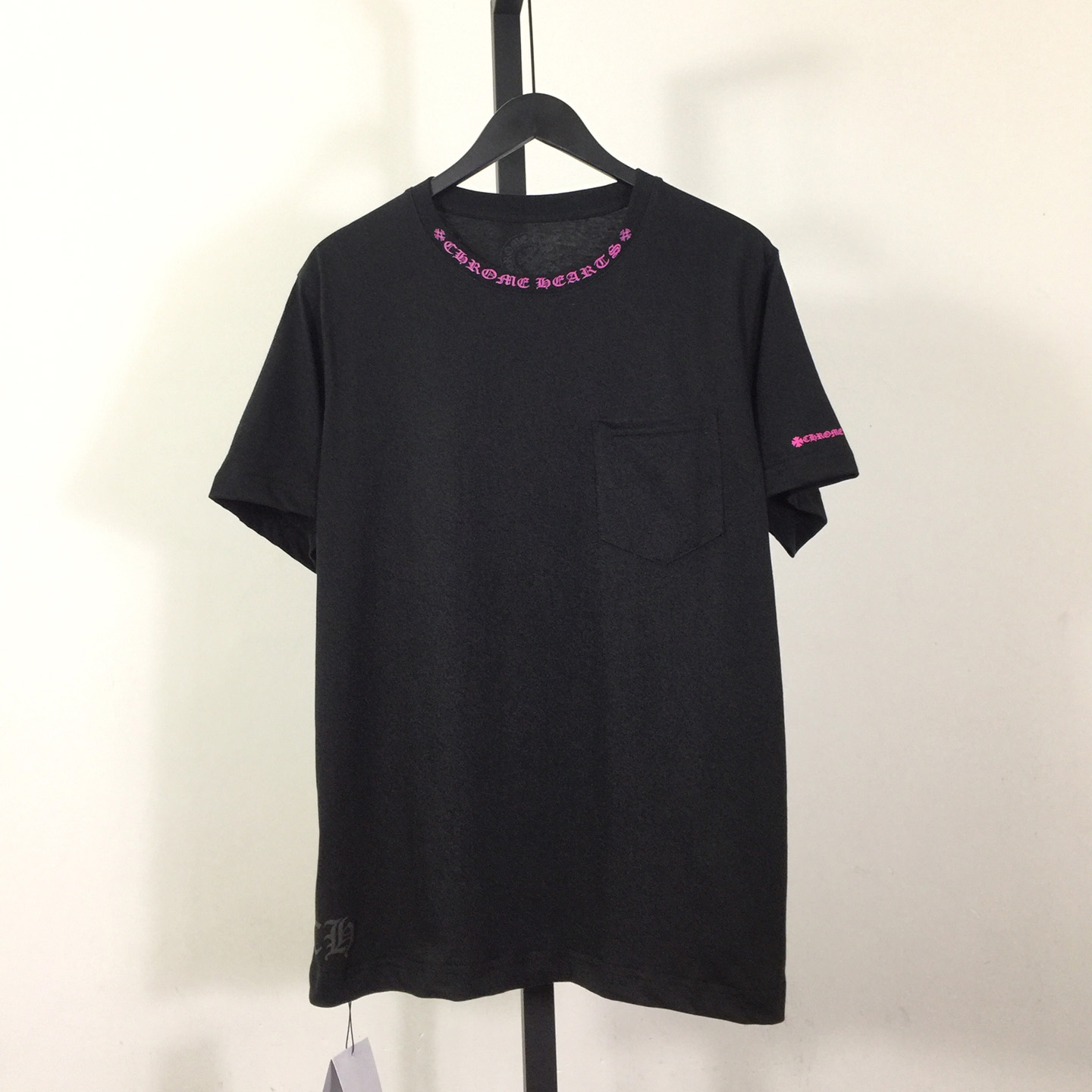 Chrome Hearts Neck Logo T-Shirt - everydesigner