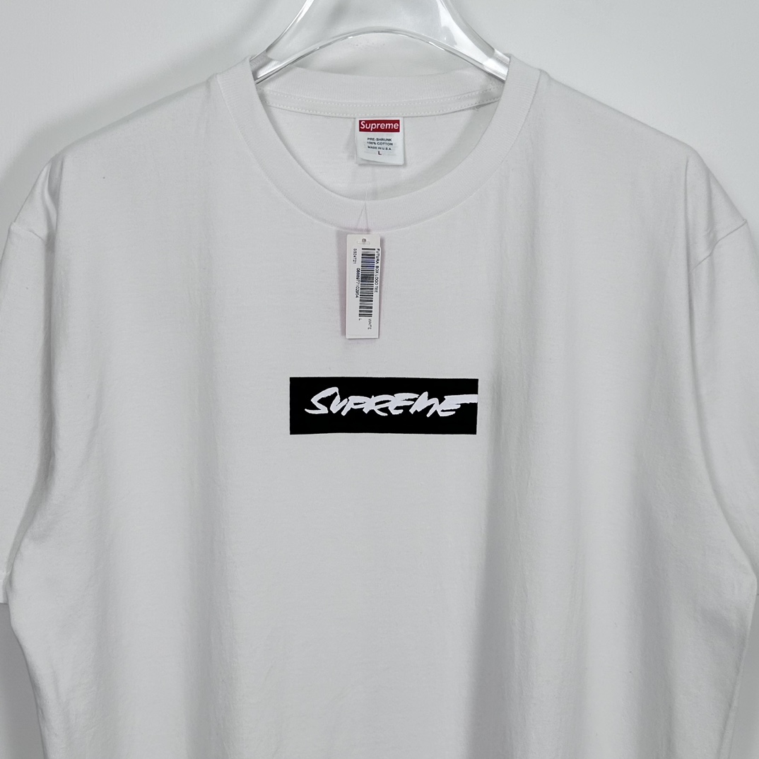 Supreme x Futura Box Logo Tee - everydesigner