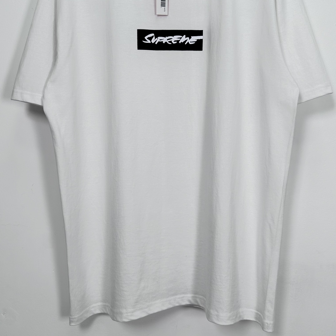 Supreme x Futura Box Logo Tee - everydesigner