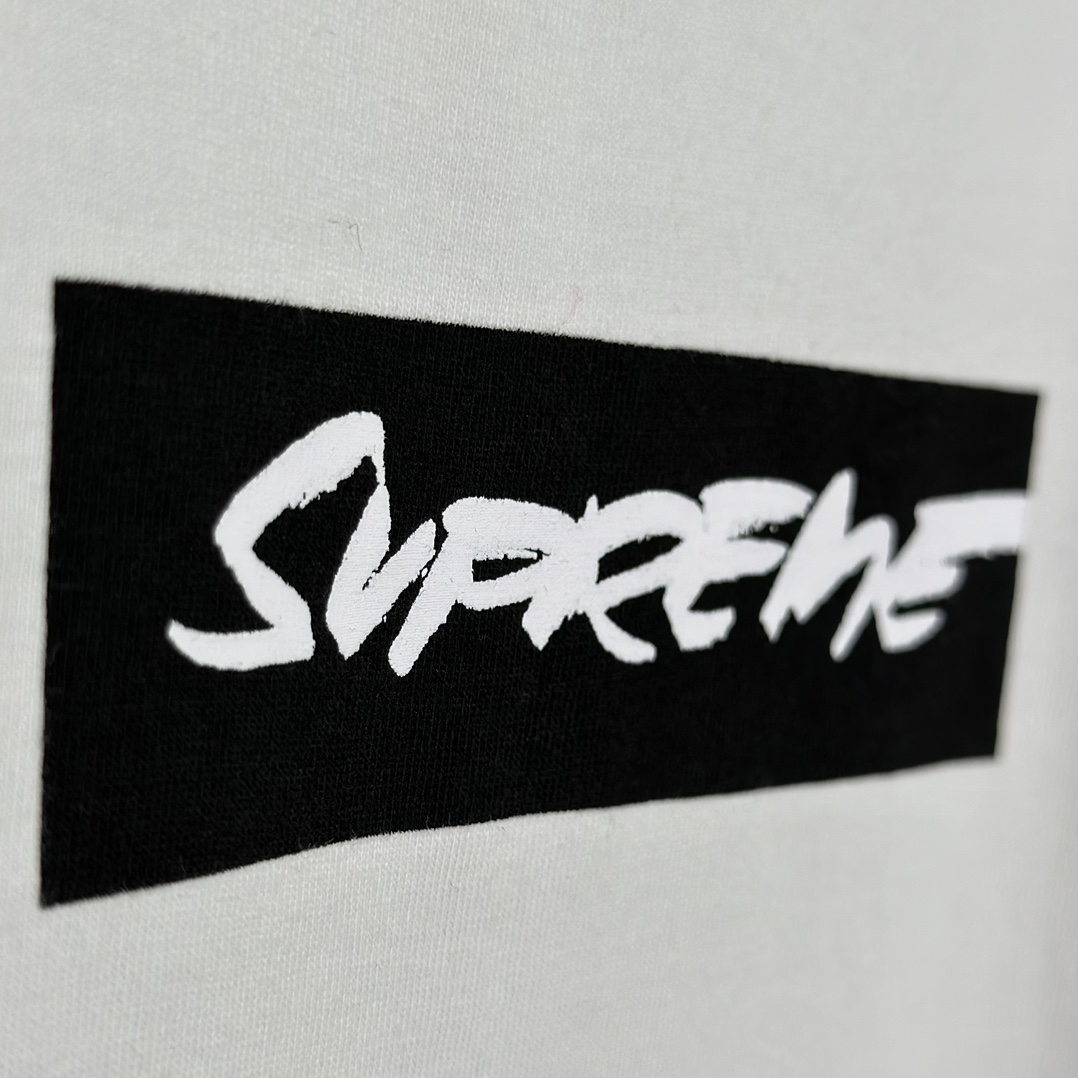 Supreme x Futura Box Logo Tee - everydesigner