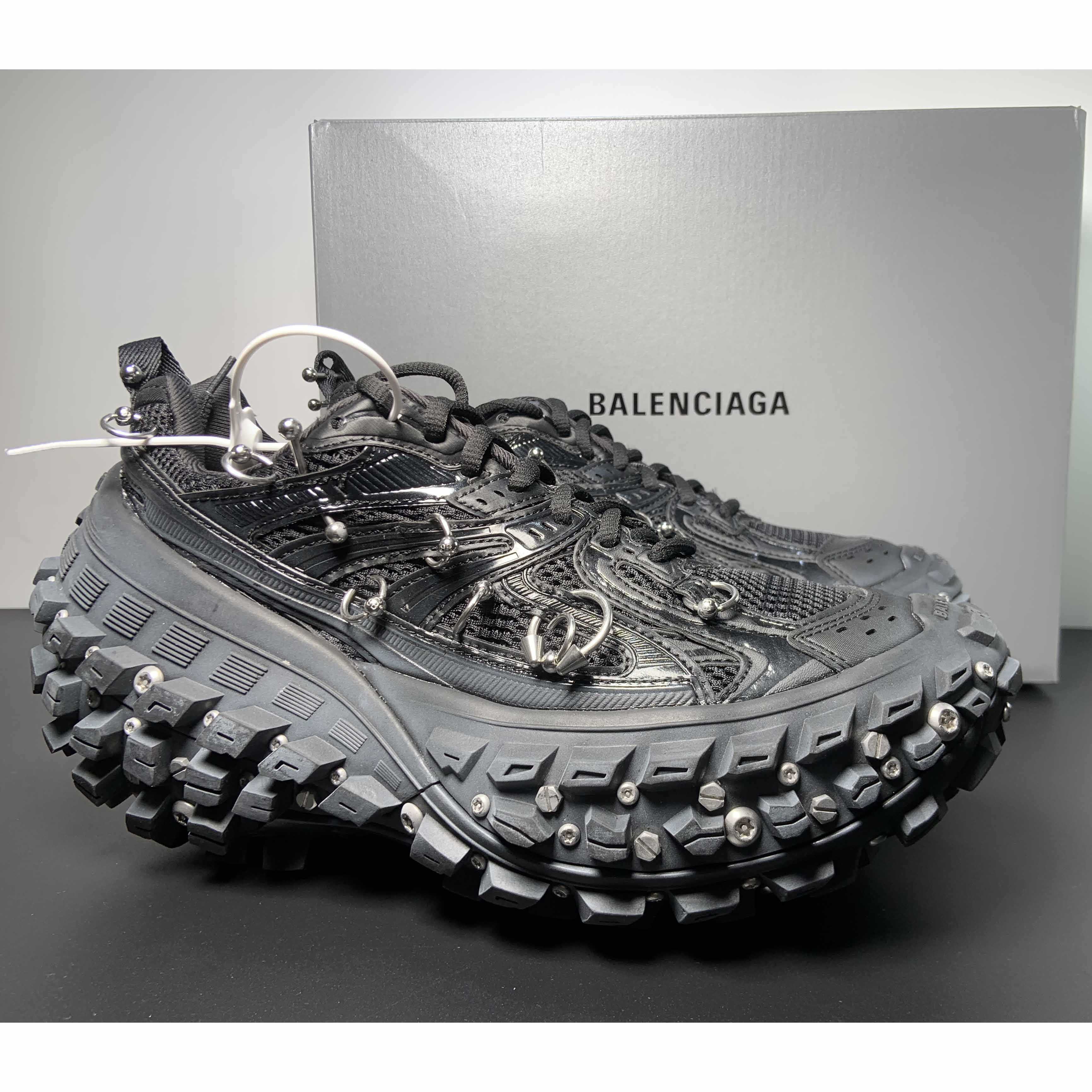 Balenciaga Bouncer Screw Sneaker With Piercings In Black - everydesigner