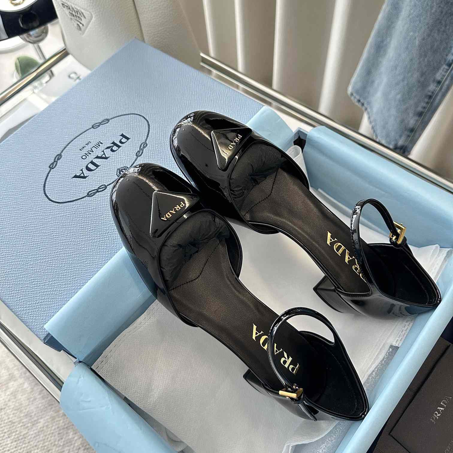 Prada Patent Leather Pumps - everydesigner