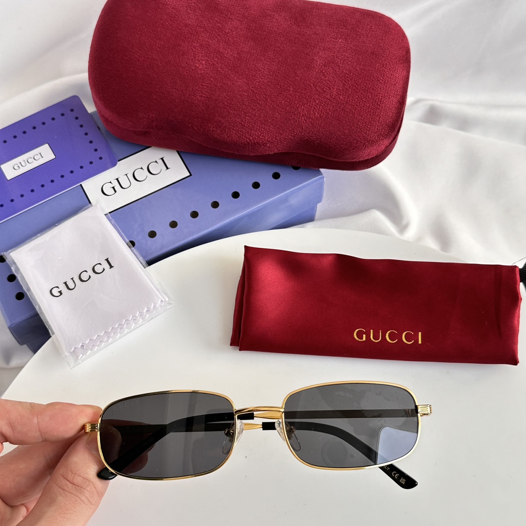 Gucci Rectangular Frame Sunglasses  GG1457S  - everydesigner