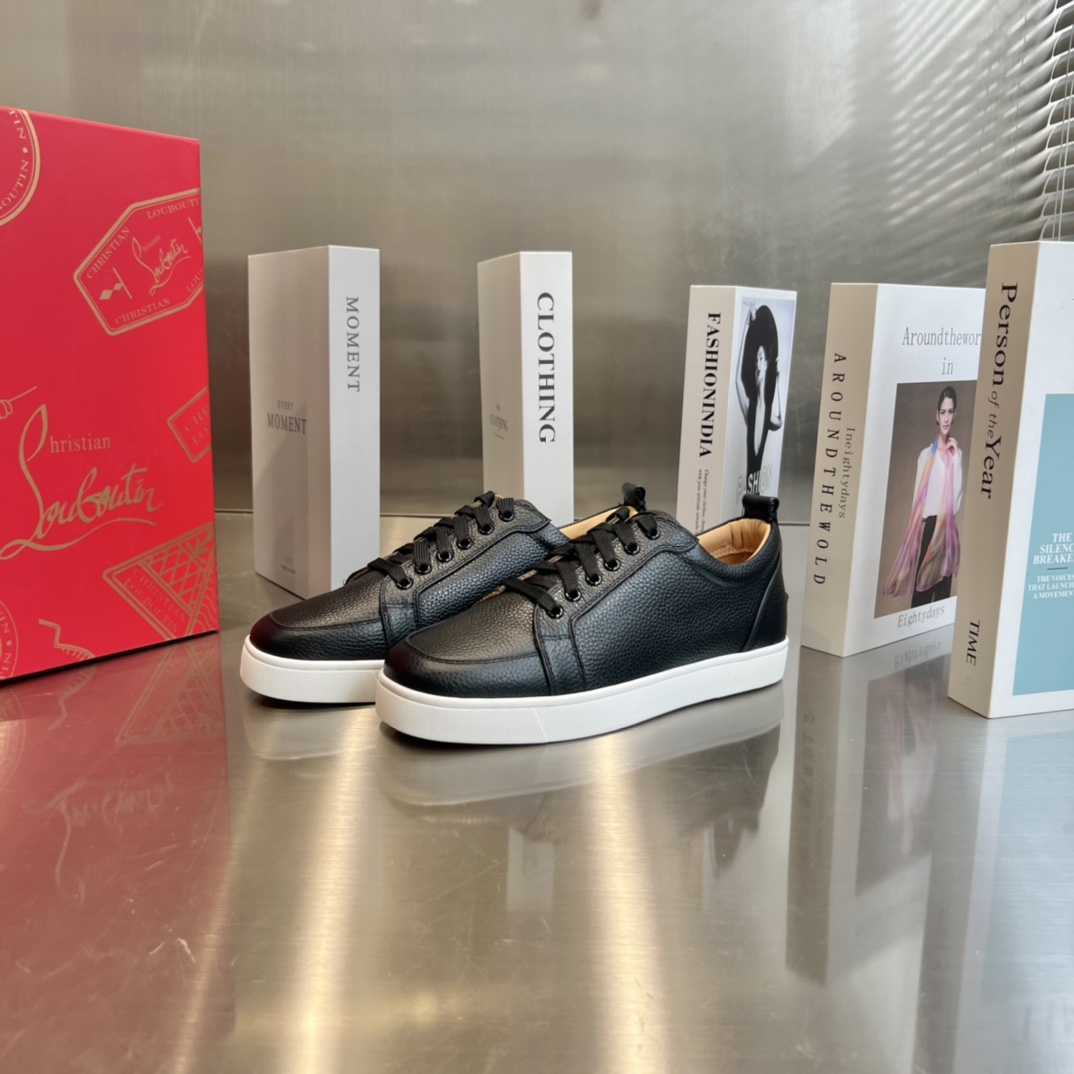 Christian Louboutin Sneakers - everydesigner