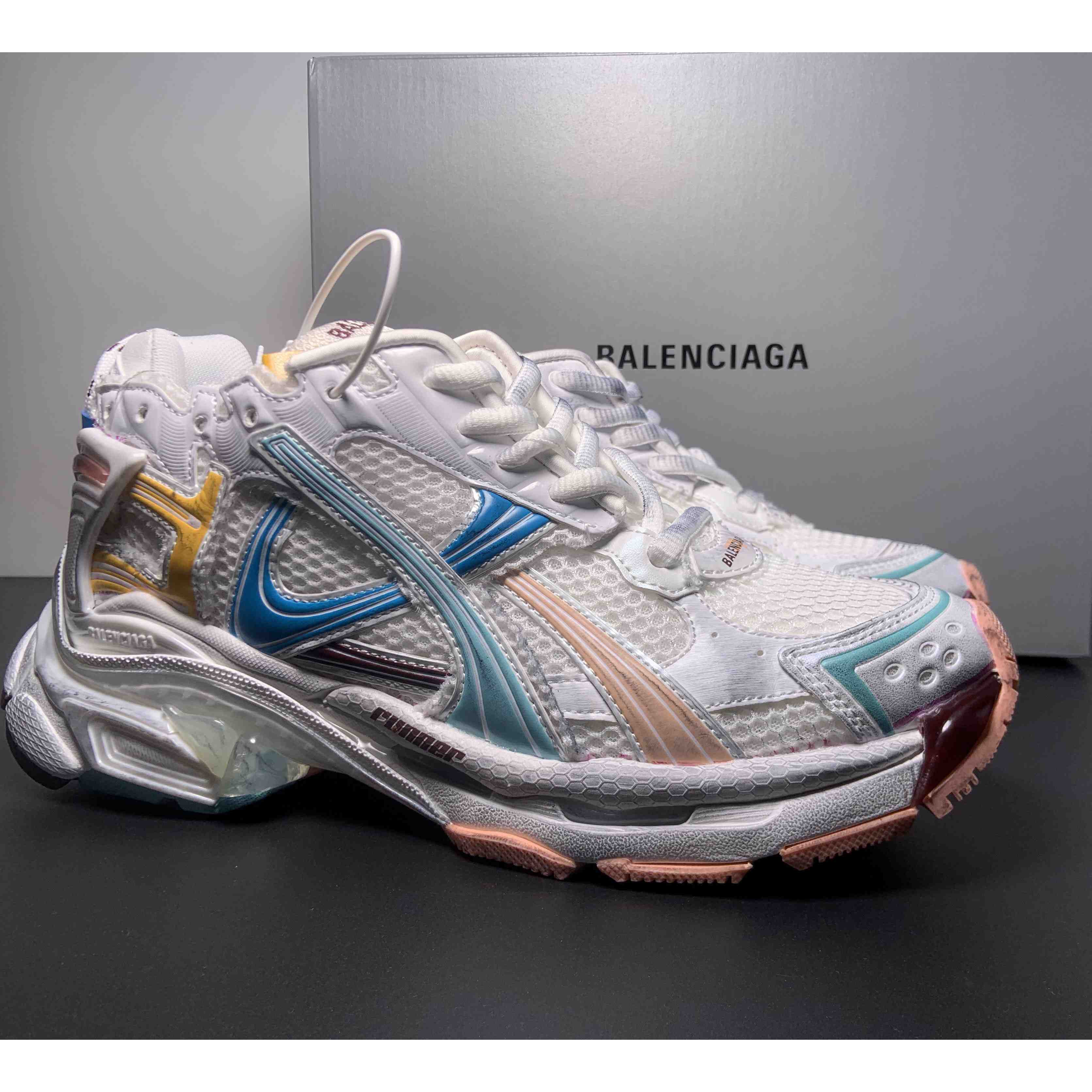 Balenciaga Runner Sneaker  - everydesigner