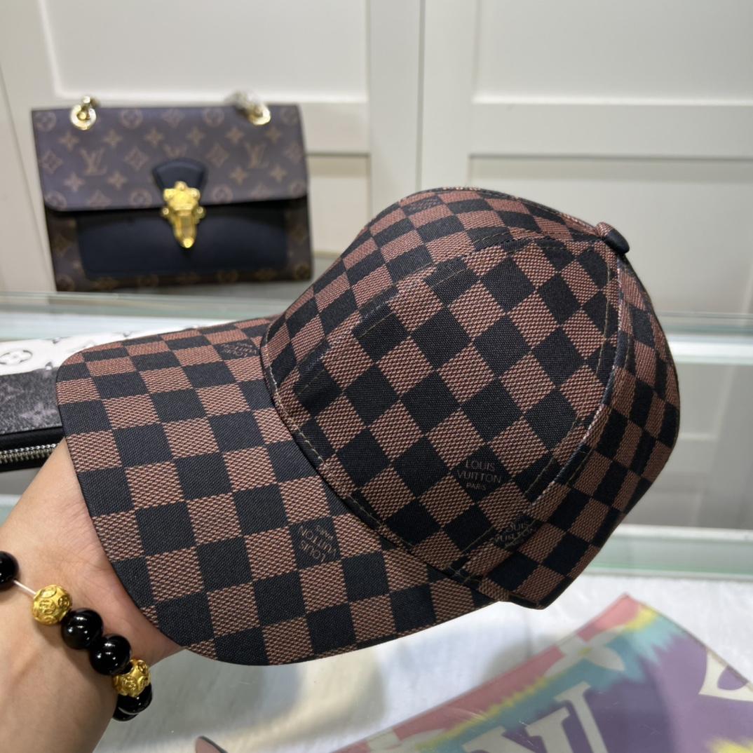 Louis Vuitton Cap - everydesigner