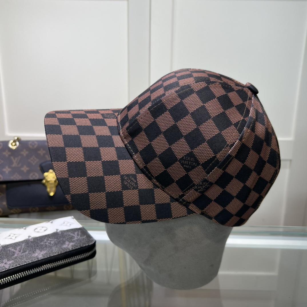 Louis Vuitton Cap - everydesigner