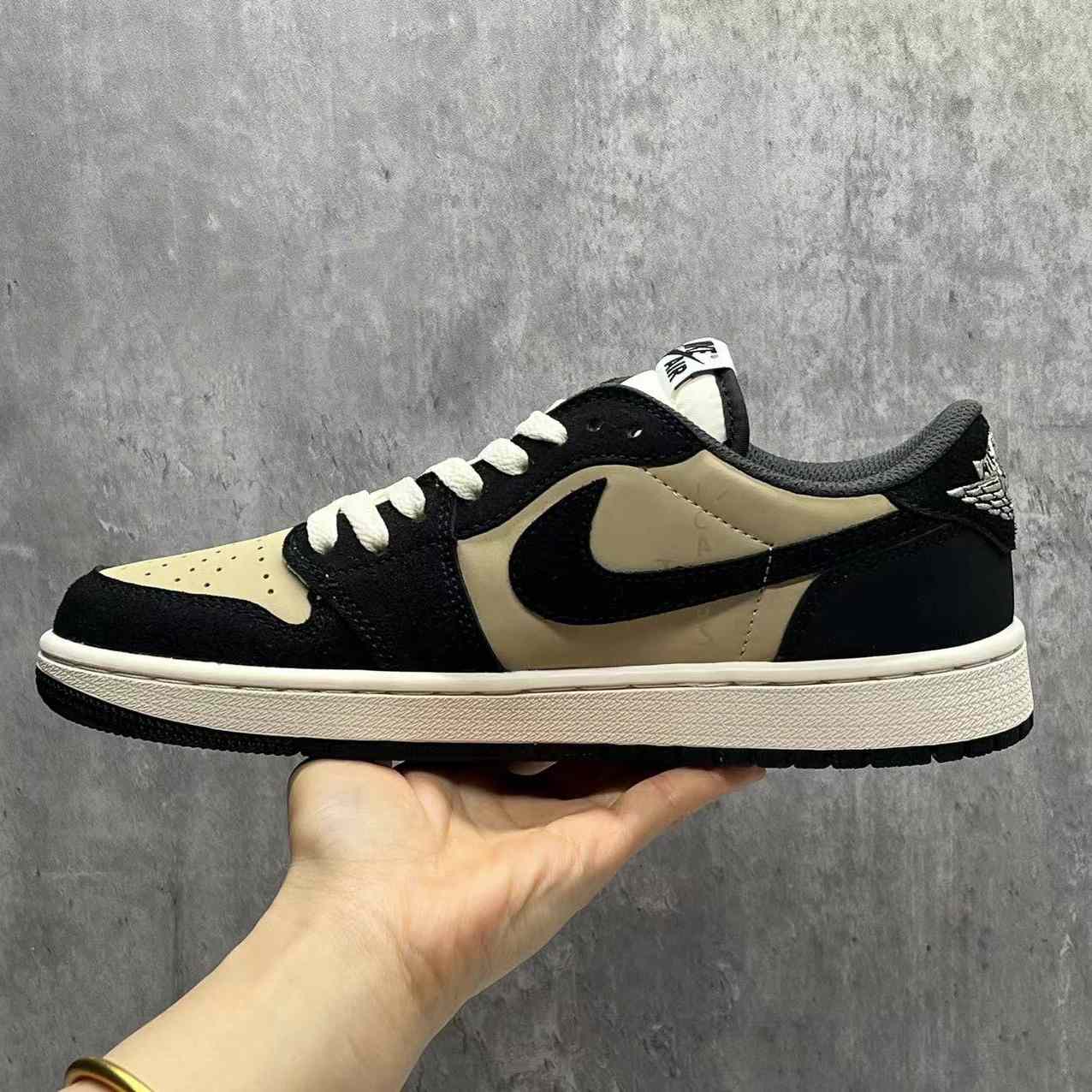 ​Travis Scott X Jordan 1 Low Sneaker   DM7866-201 - everydesigner