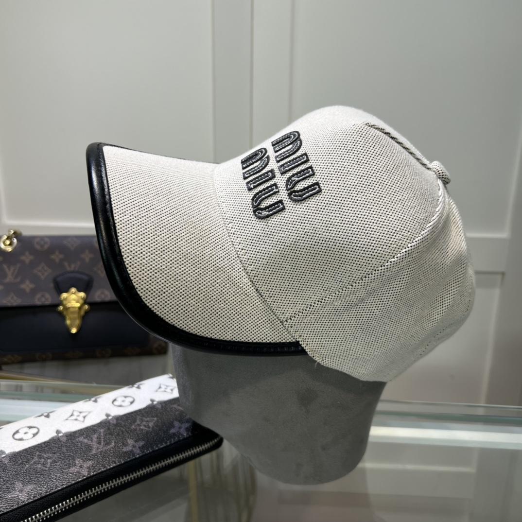 Miu Miu Baseball Cap - everydesigner