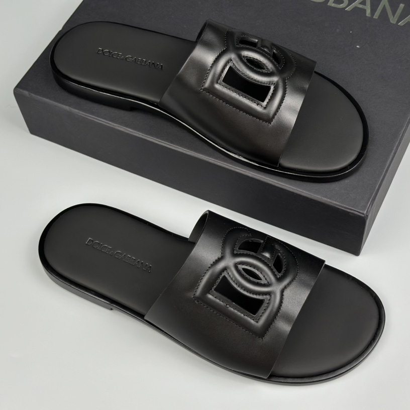 Dolce & Gabbana Calfskin sliders - everydesigner