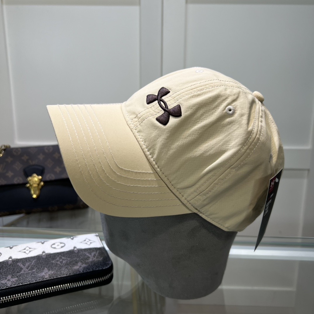 Under Armour Cap - everydesigner