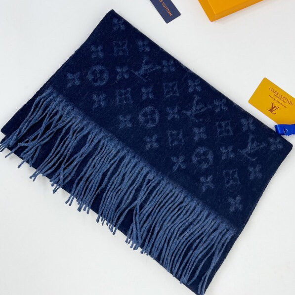 Louis Vuitton LV Essential Scarf - everydesigner