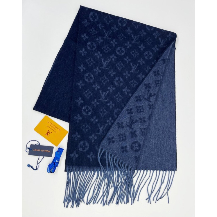 Louis Vuitton LV Essential Scarf - everydesigner