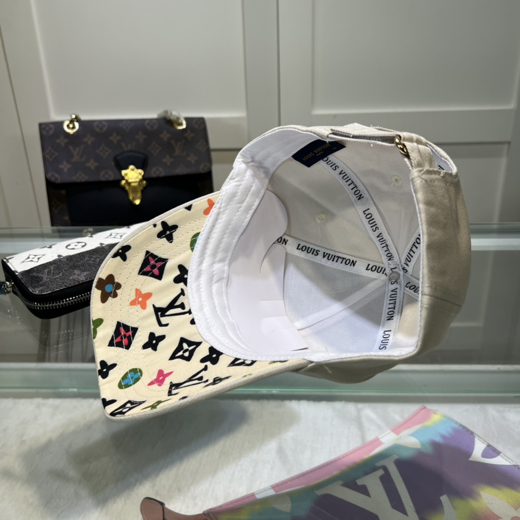 Louis Vuitton Cap - everydesigner