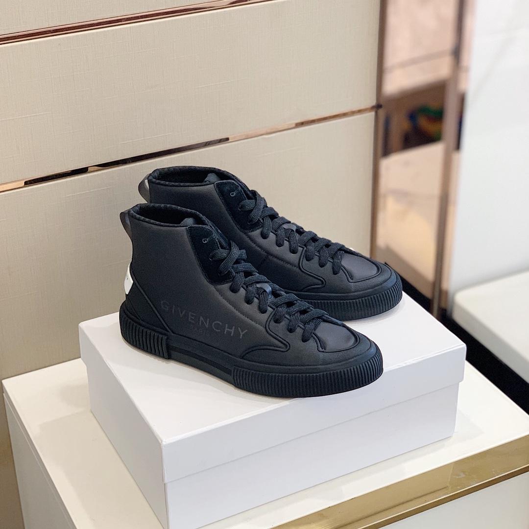 Givenchy Skel-Top Hi Sneaker  - everydesigner