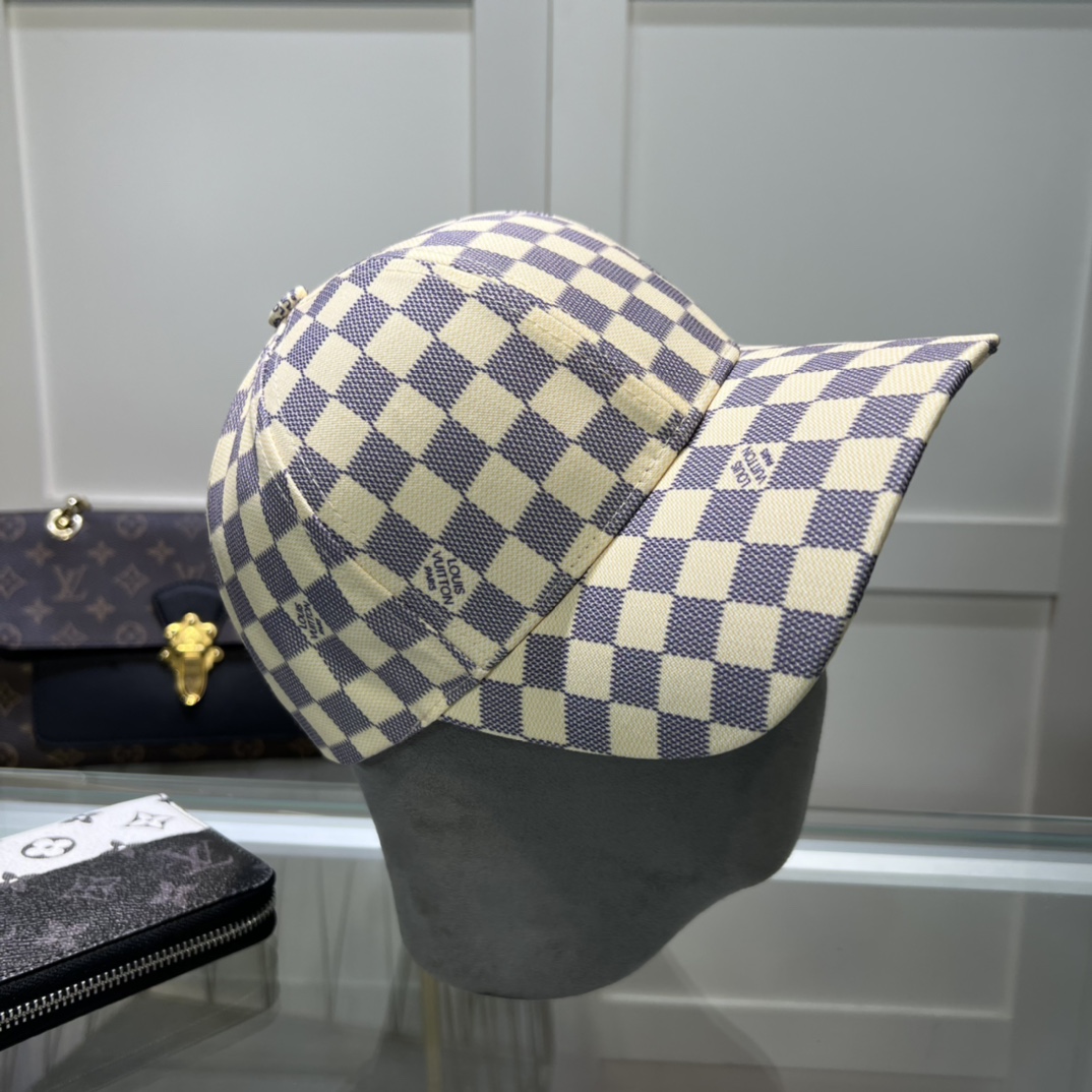 Louis Vuitton Cap - everydesigner