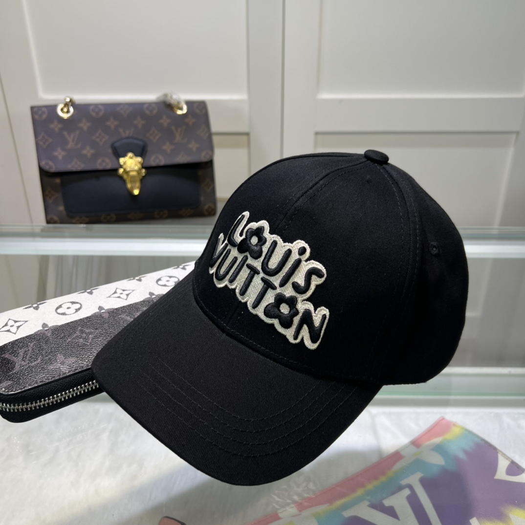 Louis Vuitton Cap - everydesigner