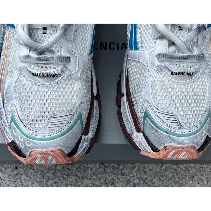 Balenciaga Runner Sneaker - everydesigner