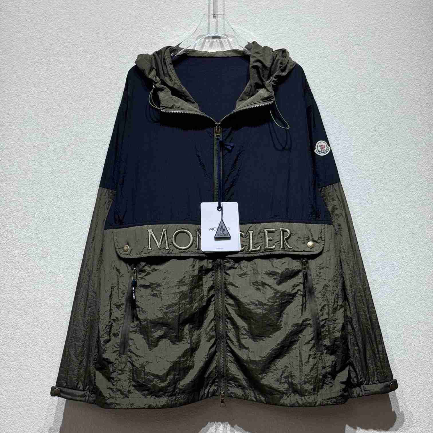 Moncler Joly Hooded Jacket - everydesigner