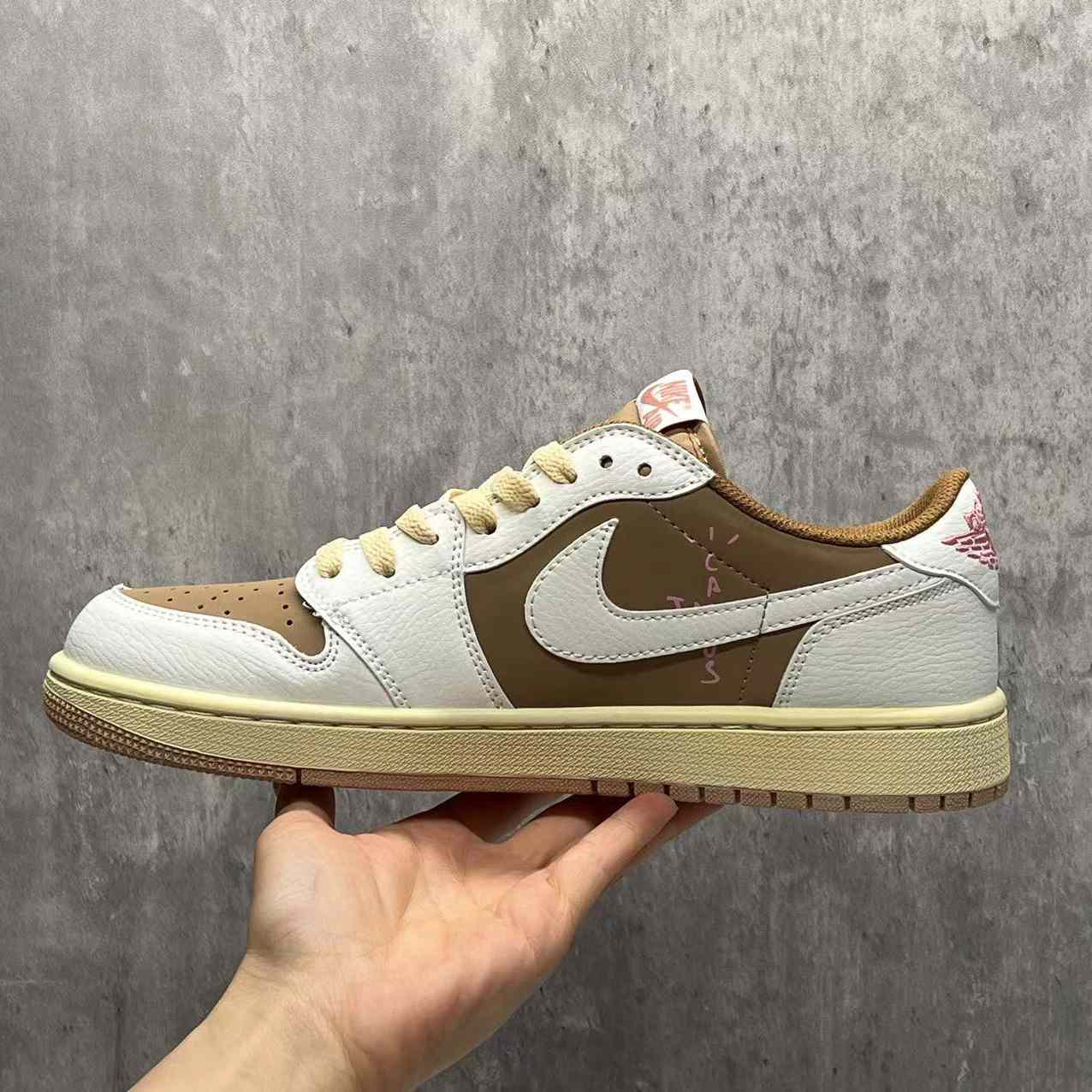 Travis Scott X Jordan 1 Low OG Sneaker   DM7866-106 - everydesigner