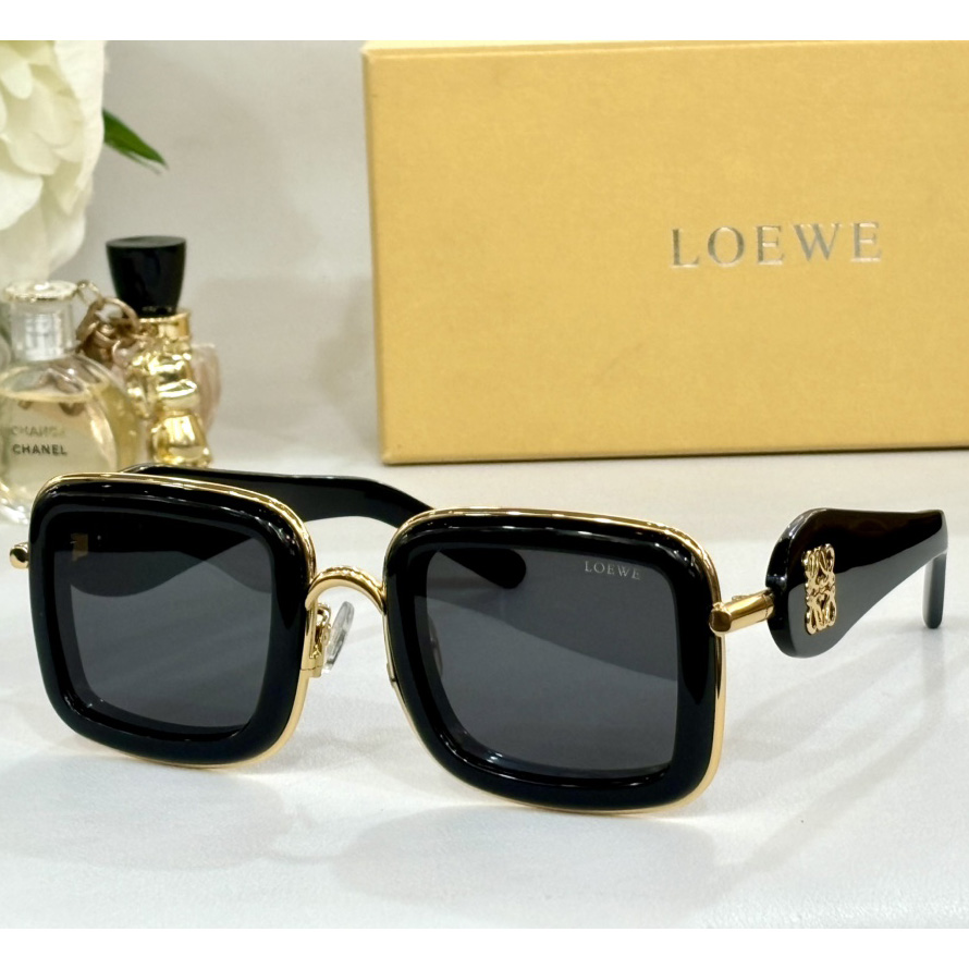 Loewe LW40150U Sunglasses - everydesigner