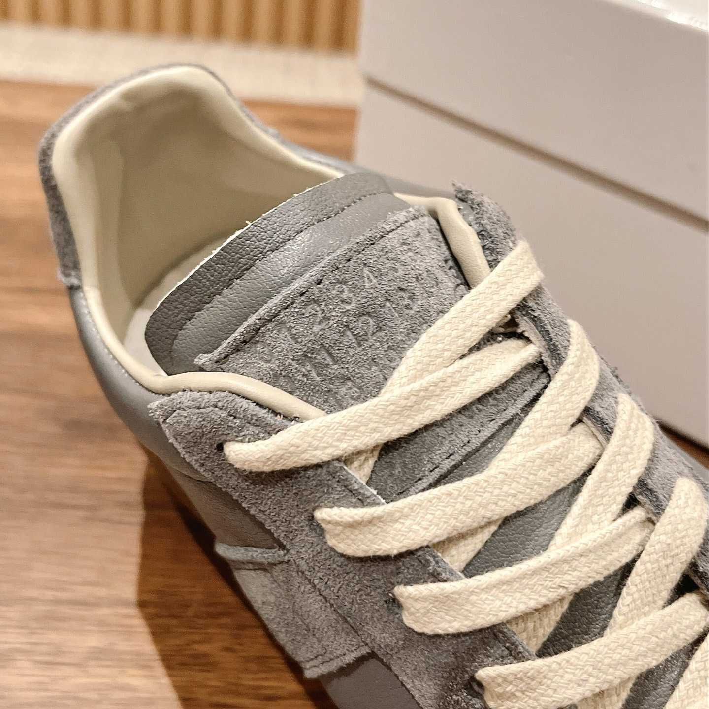 Maison Margiela Paint Replica Low-top Sneakers - everydesigner