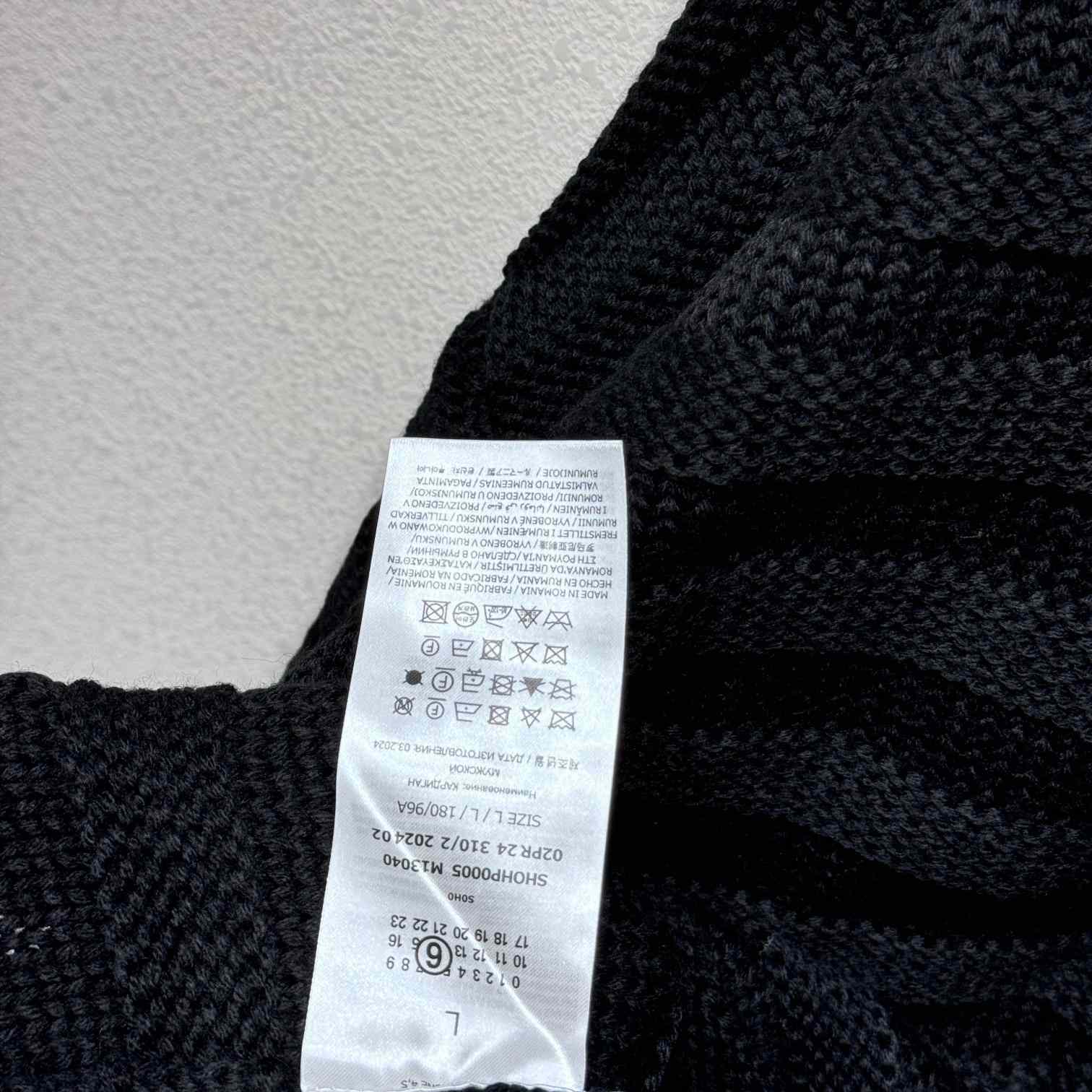 MM6 Maison Margiela V-neck Knited Cardigan - everydesigner