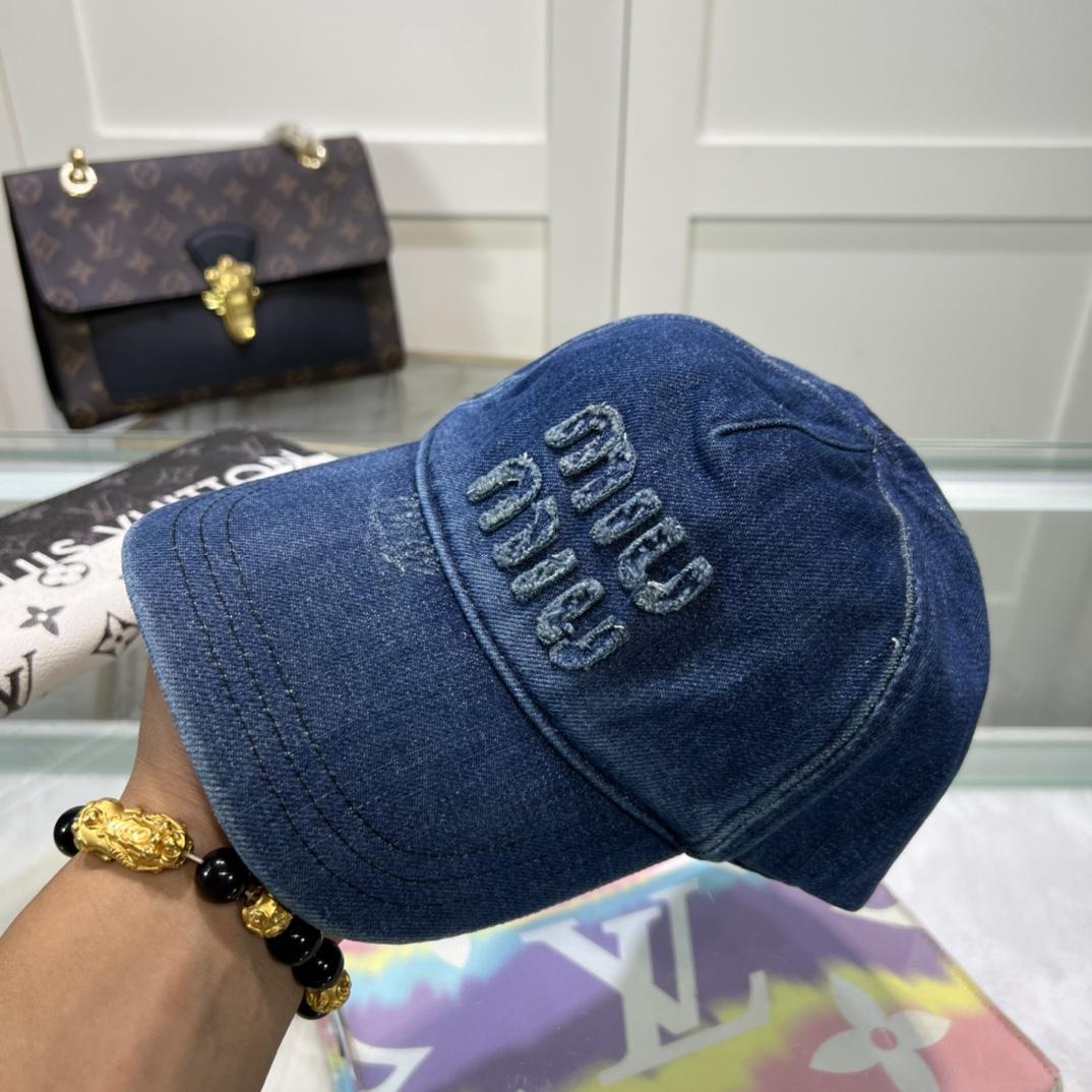 Miu Miu Baseball Cap - everydesigner