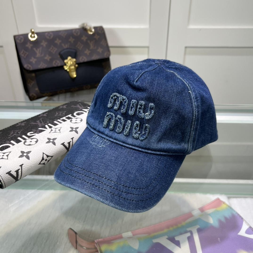 Miu Miu Baseball Cap - everydesigner