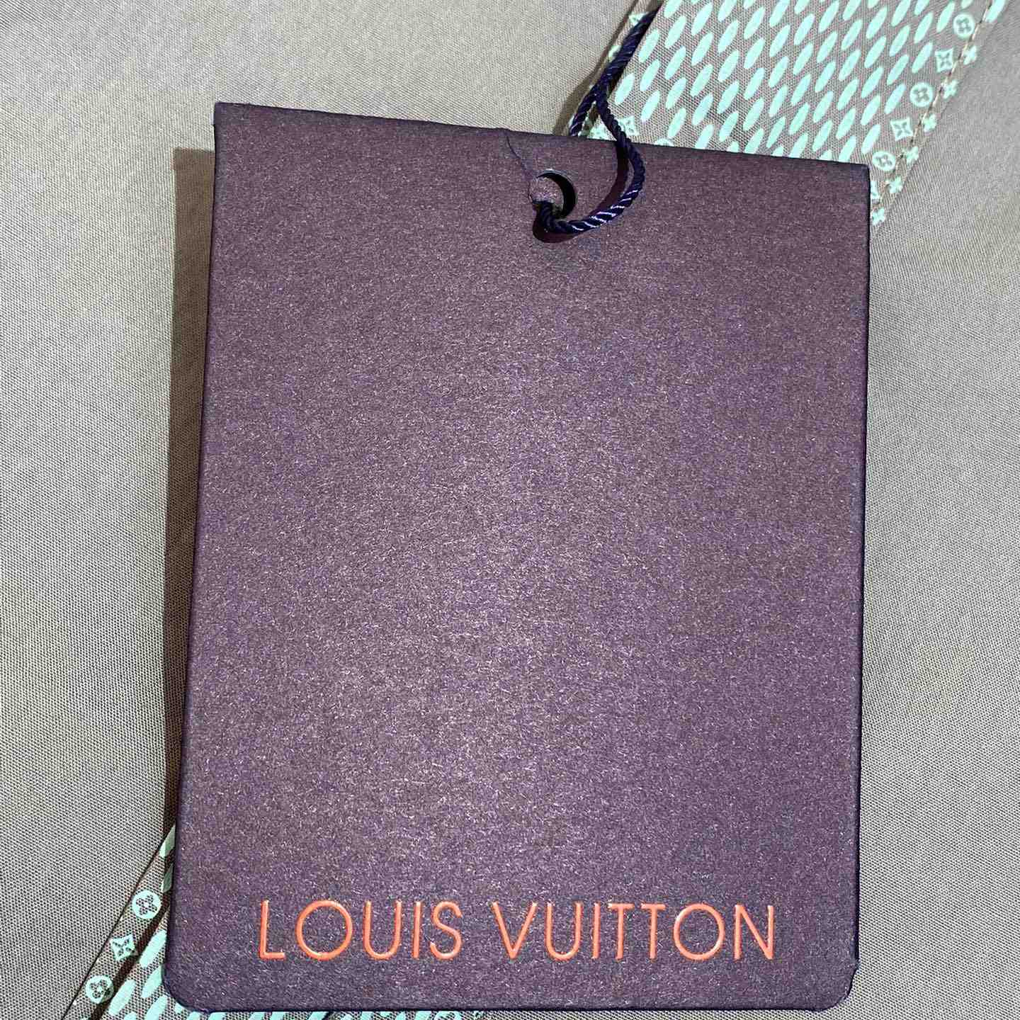 Louis Vuitton Printed Short-Sleeved Cotton Shirt  1AFQXW - everydesigner