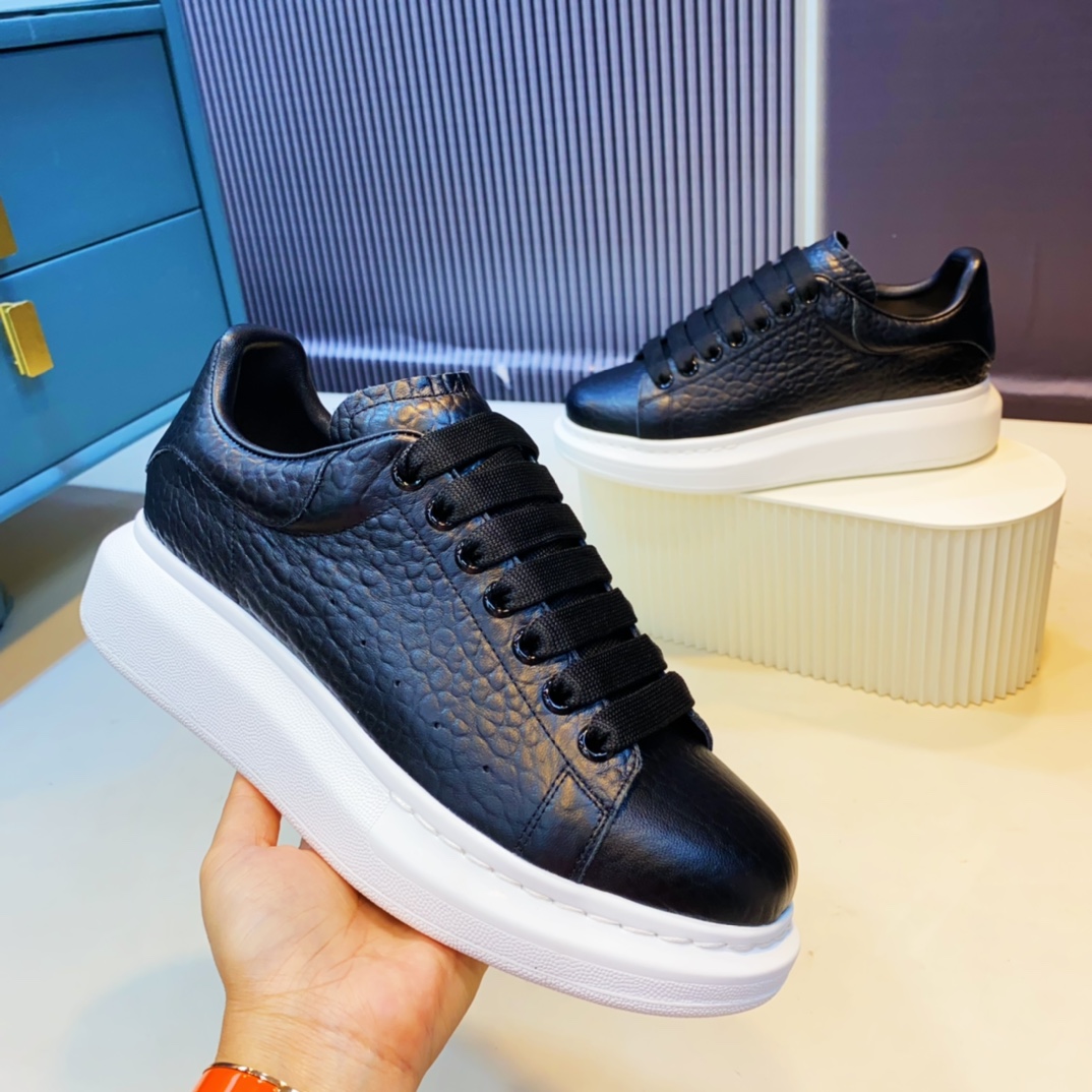 Alexander Mcqueen Oversized sneakers - everydesigner