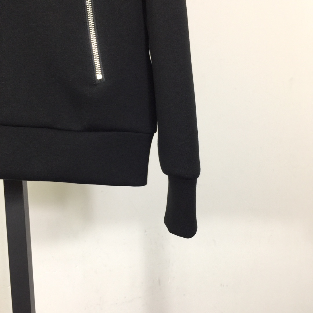 Louis Vuitton Hooded Jacket - everydesigner